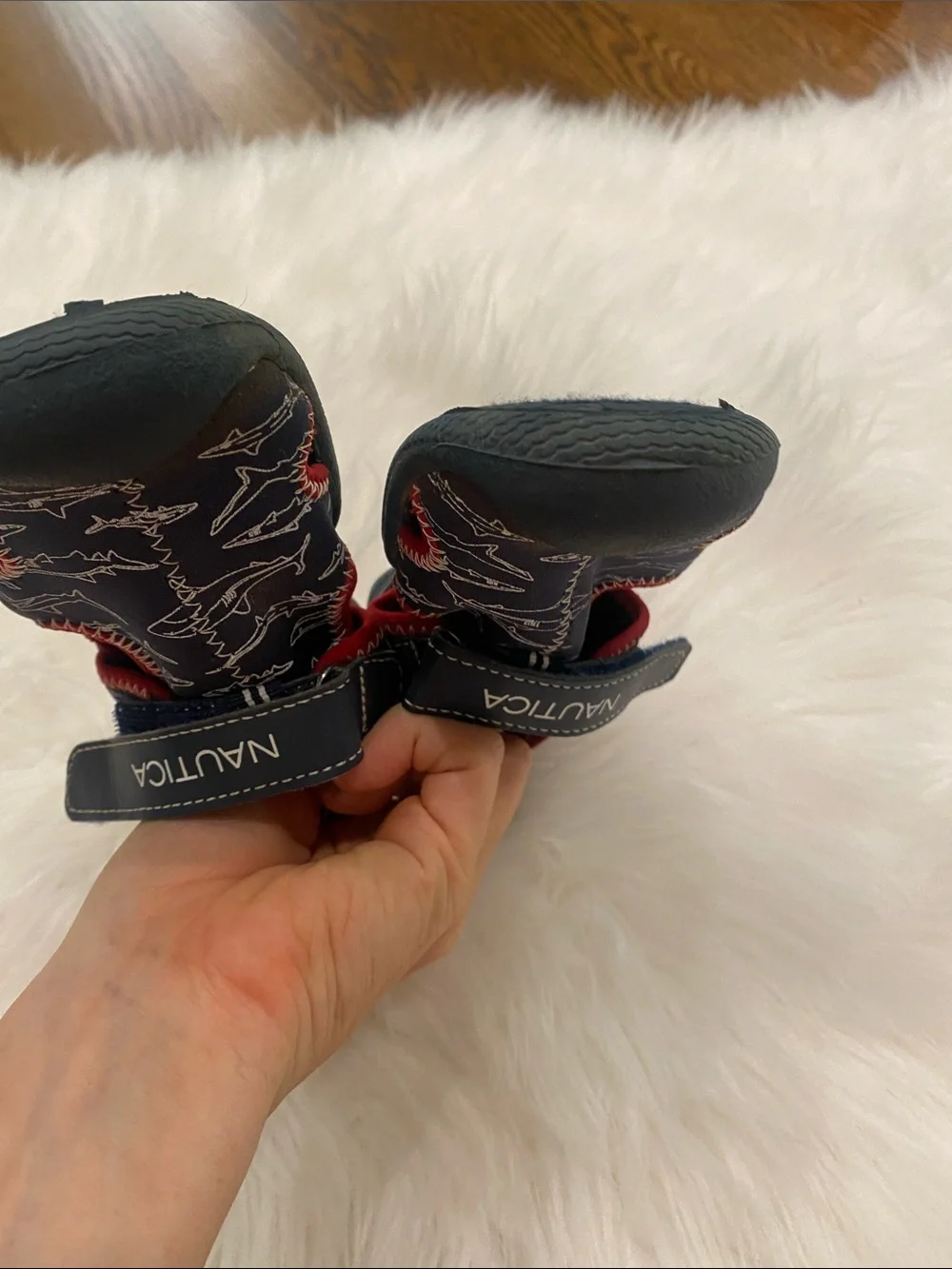 Nautica sz 9 Navy and Red Shark-Print Kids Water Shoes
